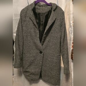 Classic Black and White Houndstooth Blazer